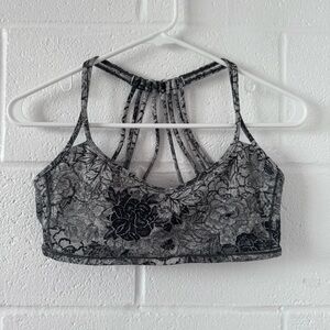 LULULEMON Lighten Up Bra Bralette 8
